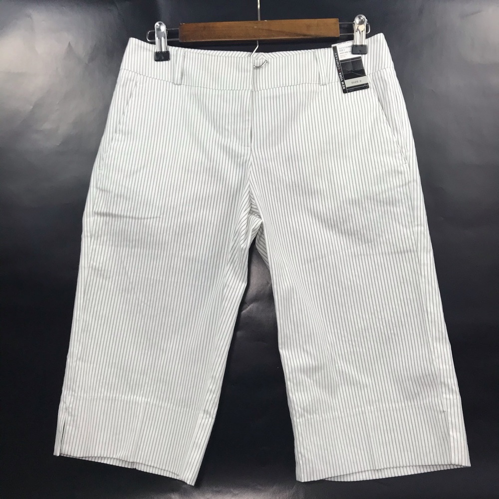 New York & Co White/Gray Striped Bermuda Short